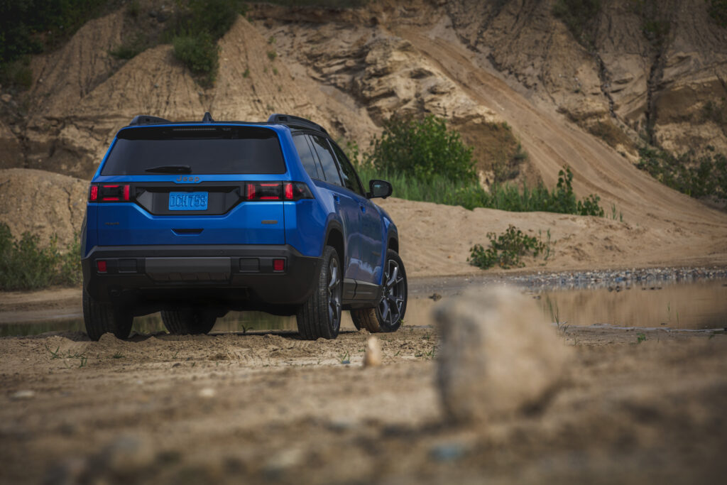 jeep cherokee 2026 posteriore